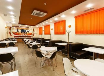 Кафе в ТЦ с собственным входом / кухня полного цикла 