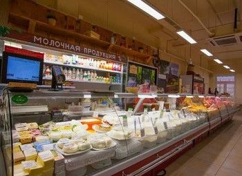 Продуктовый магазин на большом трафике