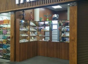 Фото Табачный магазин с большим товарным остатком