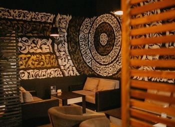 Кальянная в большом в заполненном апарт-отеле