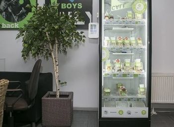 Сеть вендинговых умных холодильников по продаже продуктов питания