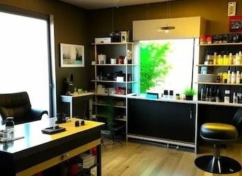 Фото 2 Студия маикюра-педикюра и броу-бар с клиентской базой