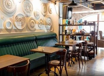 Кафе в центре / высокий трафик / низкая аренда