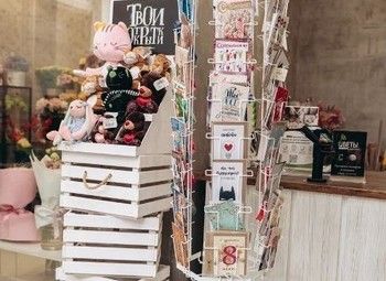 Цветочный магазин / низкая аренда / 100 тысяч прибыль