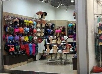 Магазин аксессуары-одежда / высокий трафик / низкая аренда