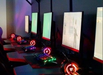 Фото Компьютерный клуб в ТЦ с большим трафиком