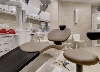 Действующая стоматология с помещением в собственность 27 лет на рынке