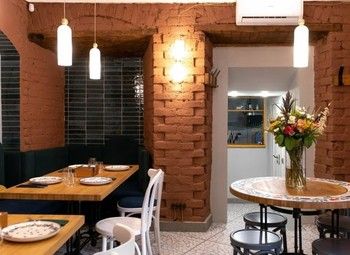 Фото 2 Кофейня во дворе БЦ с постоянными клиентами