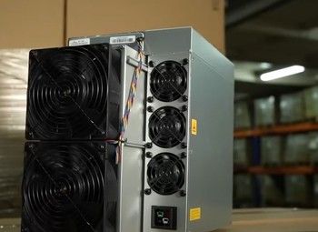 Майнинговая ферма Antminer S21(200th) / прибыль 453 000 руб.