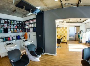 Салон красоты с отдельными кабинетами / 12 сотрудников 