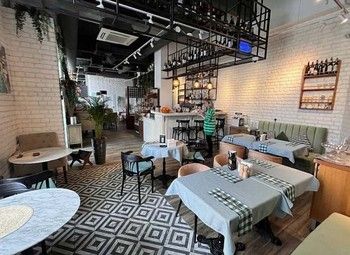 Кофейня-пекарня с посадкой 26 мест. Штат укомплектован