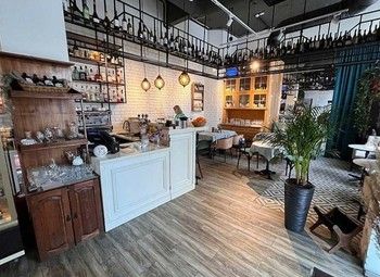 Кофейня-пекарня с посадкой 26 мест. Штат укомплектован