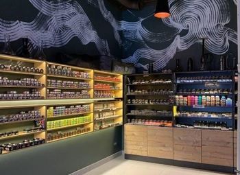 Табачный самостоятельный отдел в крупном сетевом магазине