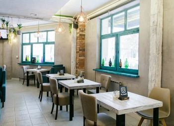 Кафе-пышечная со стабильным трафиком внутри торгового центра