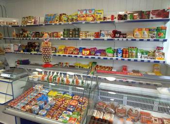 Фото Продуктовый магазин на территории крупного предприятия