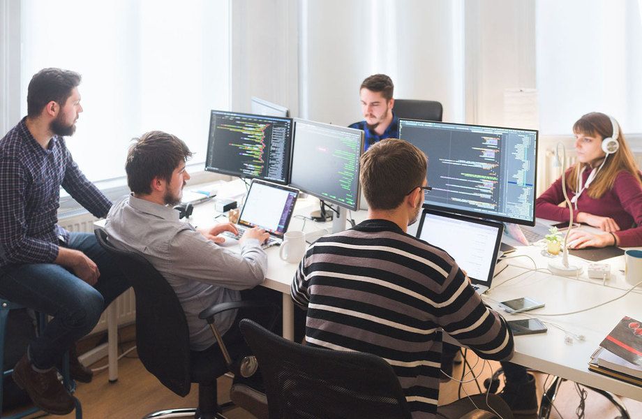 Фото 2 Группа Компаний / По продаже IT- продуктов