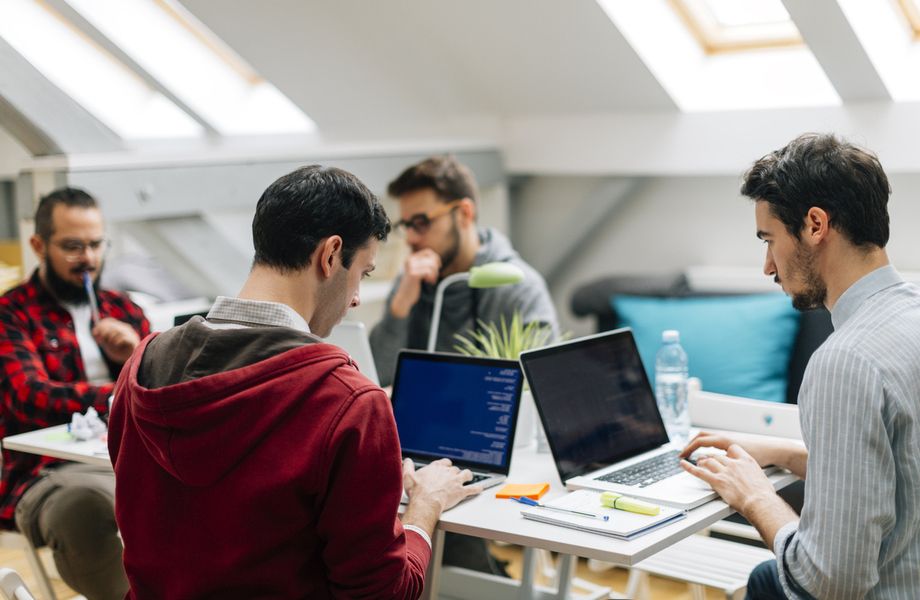 Фото 1 Группа Компаний / По продаже IT- продуктов