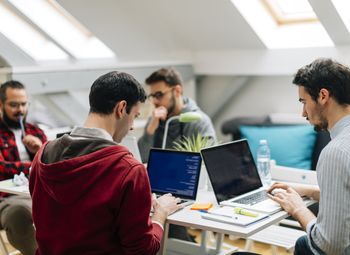 Группа Компаний / По продаже IT- продуктов 