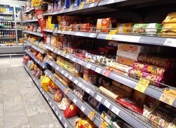 Фото Продуктовый маркет с алкогольной лицензией