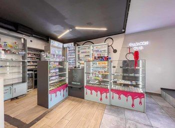 Фото 2 Вейп шоп в центре города на туристической тропе