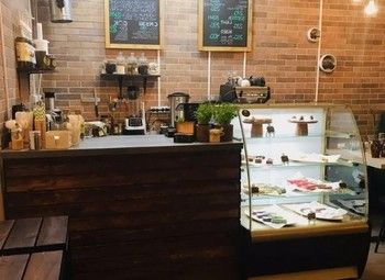 Кафе с постоянными клиентами