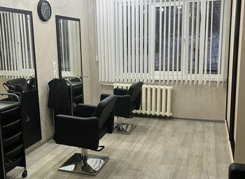 Фото 1 Оборудованное помещение под салон красоты в проходном месте