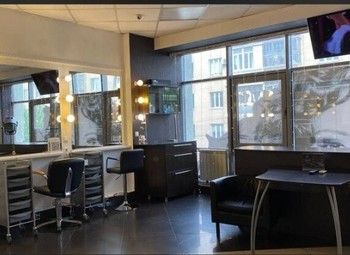 Фото 2 Студия красоты в проходимом месте возле метро с постоянными мастерами