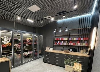 Фото Цветочный магазин на высоком трафике и онлайн магазин