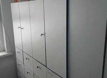 Аптечный пункт в густонаселённом районе города