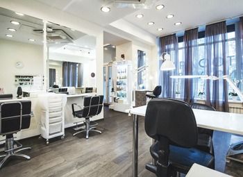Фото Продается салон красоты с прибылью от 150 000