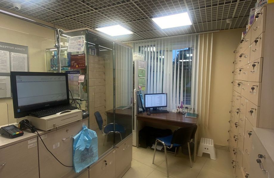 Единственная аптека в населённом пункте. / Быстрая окупаемость.