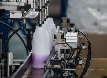 Фото Магазины на Ozon, WB, Y.M. / Российское производство бытовой химии