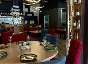 Ресторан кавказской кухни с мангалом на дровах