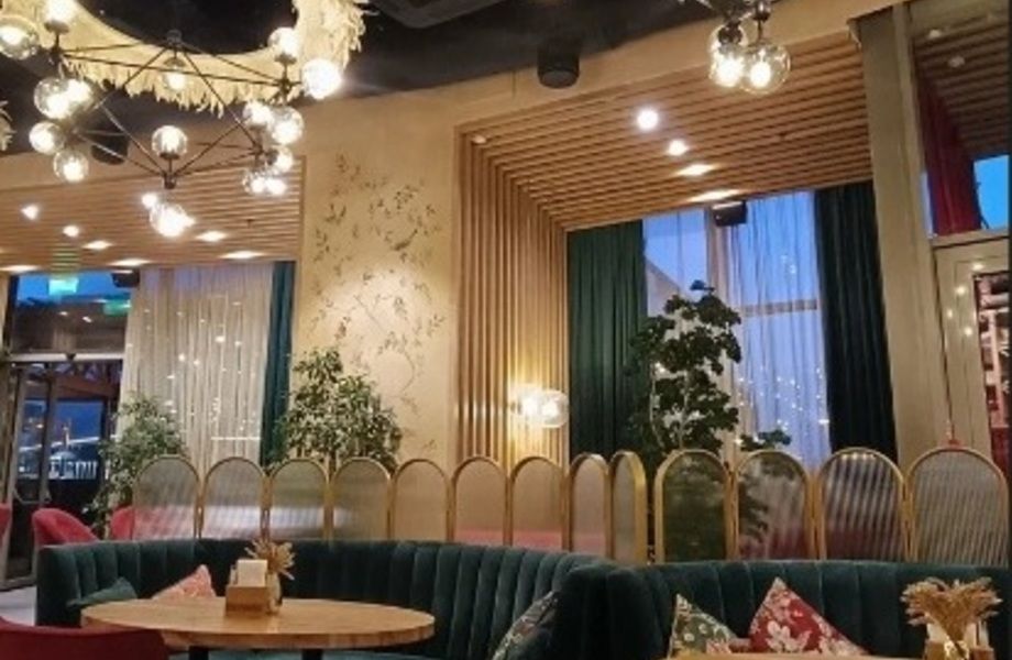 Фото 1 Действующий ресторан, банкетный зал и ночной клуб / площадь 330 м2