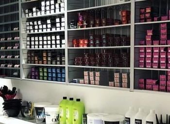 Фото 2 Студия красоты с собственным магазином косметики