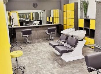 Мужская парикмахерская на севере с клиентской базой