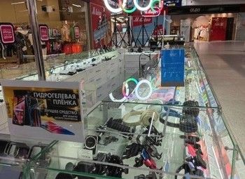 Магазин аксессуаров для мобильных телефонов / Постоянные клиенты