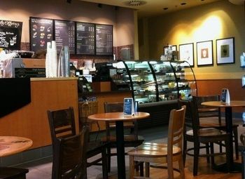 Фото 3 Кофейня с постоянным трафиком вблизи станции метро