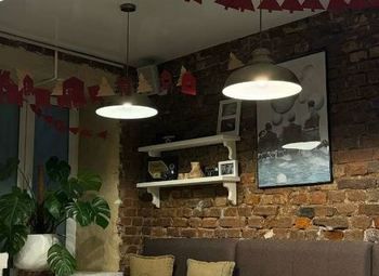 Кофейня в центре города / Низкая аренда