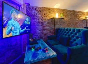 Кальянная на севере города в густонаселенном районе