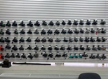 Магазин рыболовных снастей / оружейная комната  