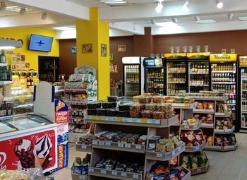 Фото Пивной магазин в кудрово/ многоквартирный дом