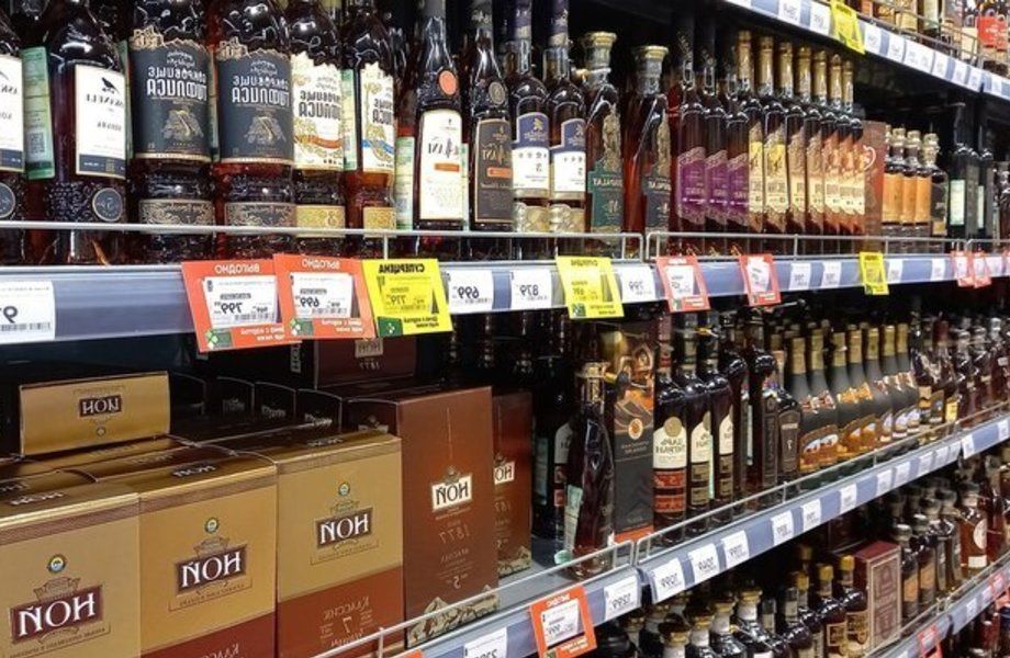 Фото 2 Продуктовый магазин с алкогольной лицензией в Выборгском районе