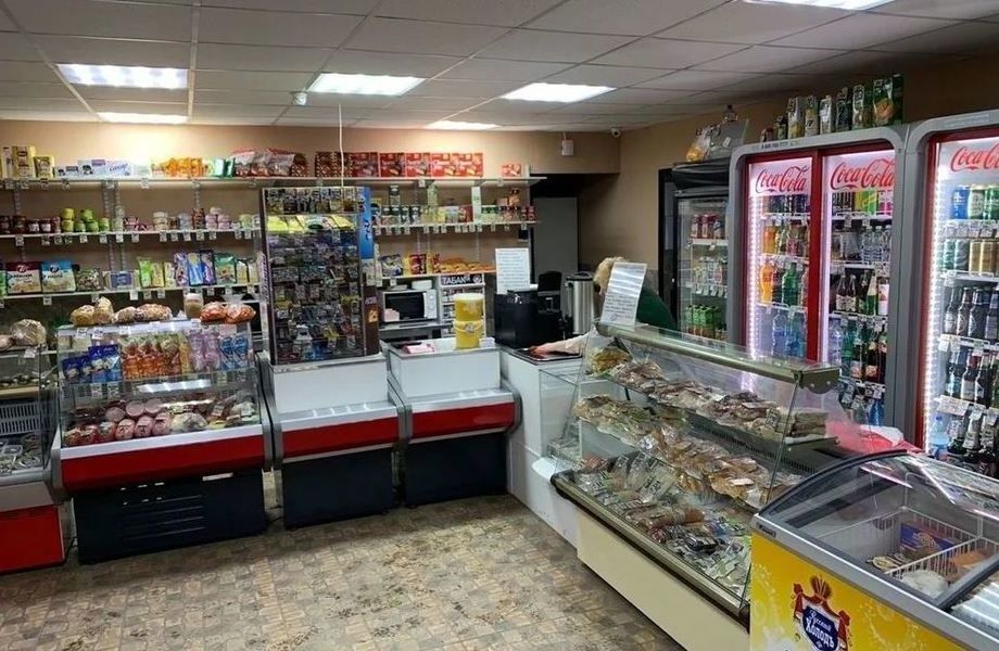 Фото 3 Продуктовый магазин с алкогольной лицензией на проспекте Энгельса