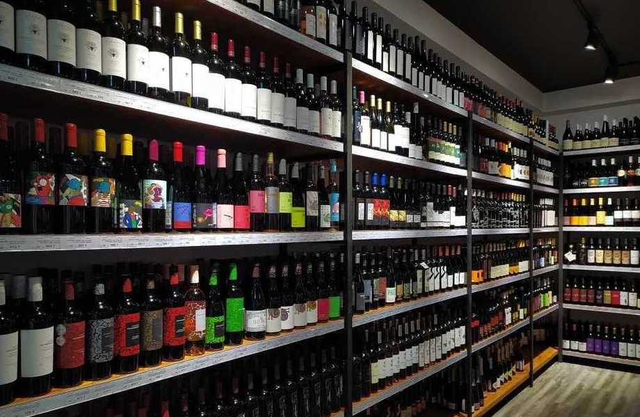 Фото 2 Продуктовый магазин с алкогольной лицензией на проспекте Энгельса