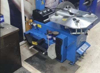 Шиномонтаж в Мурино/ Новое оборудование возле дороги