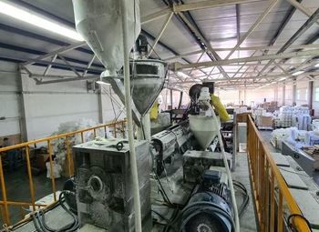 Производство стрейч плёнки и скотч