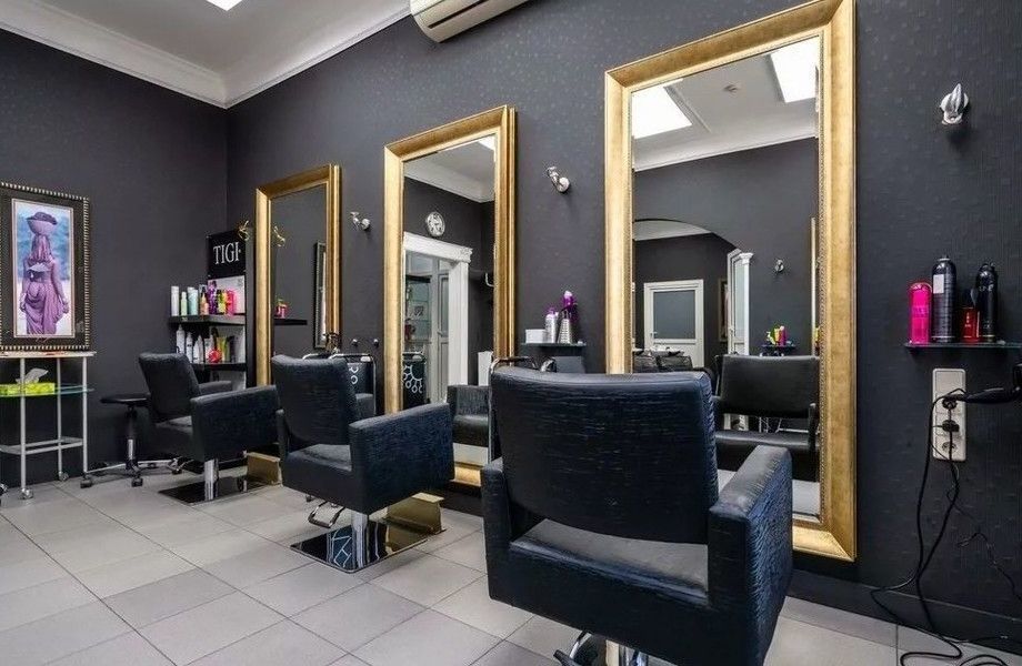 Фото 1 Салон красоты с большой клиентской базой / 2 года работы