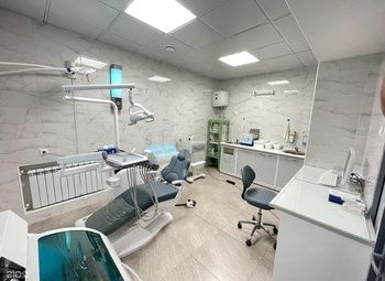 Фото 2 Стоматология с дизайнерским ремонтом, 4 кабинета