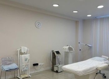 Многопрофильная клиника в центре города / Медицинская лицензия 